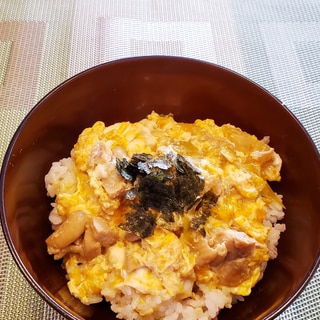 たまごたっぷり！めんつゆで簡単！とろとろ 親子丼